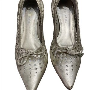 Chocolat Blu gold pointed leather flats size 9